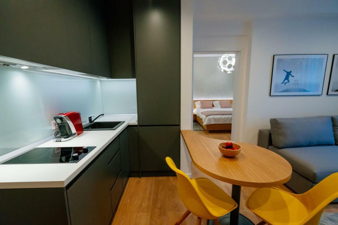 Arbans Elegant Apartment In The City Center 布加勒斯特 外观 照片